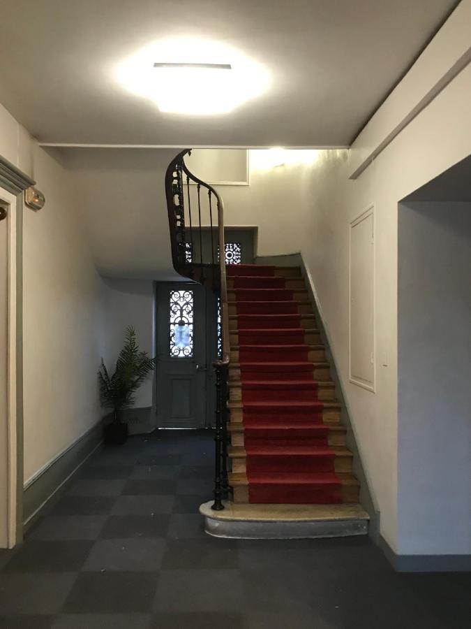 Charme Plein Coeur Auxerre - Parking Prive Apartment Ngoại thất bức ảnh