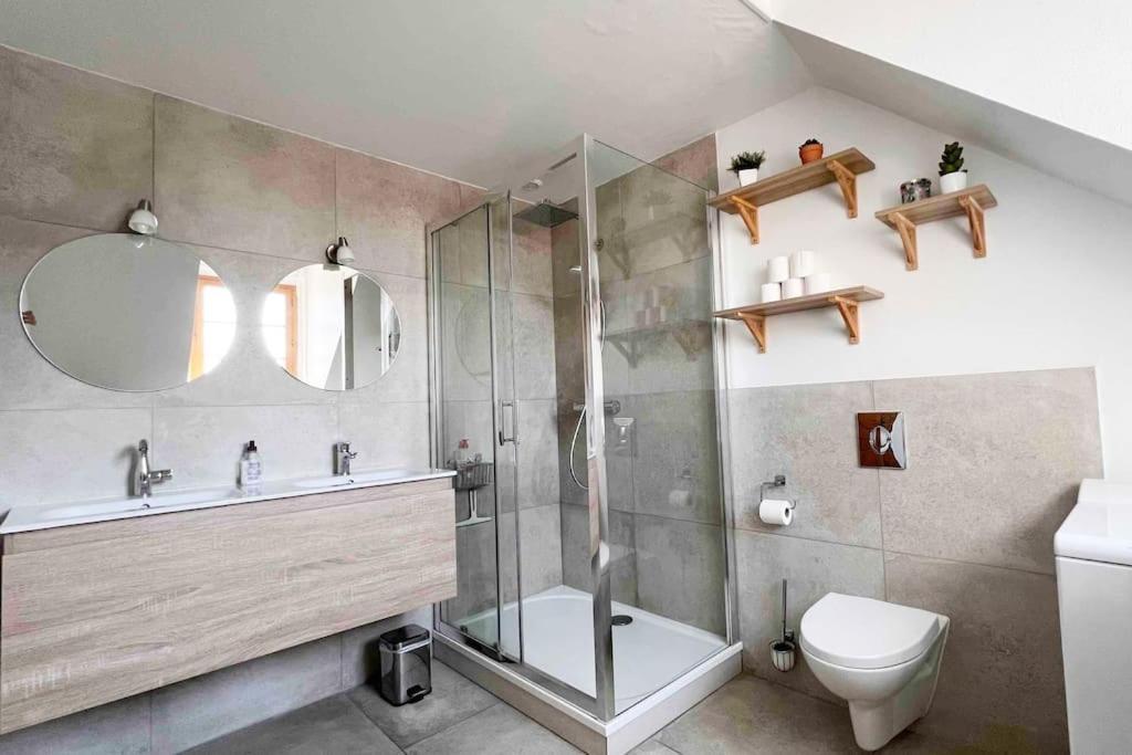 Charme Plein Coeur Auxerre - Parking Prive Apartment Ngoại thất bức ảnh